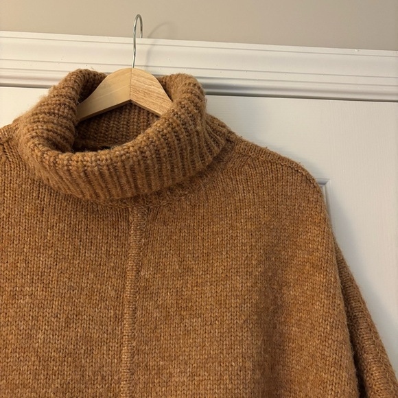 J. Crew Relaxed Turtleneck Poncho M/L Oversized Camel Sweater Alpaca Merino Wool - Picture 6 of 15
